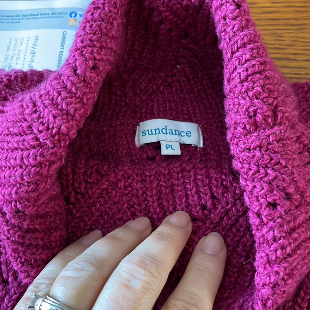 Sundance Size Lp. Open Weave Knit. Raspberry Colo… - image 4